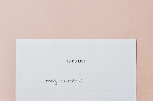EL PODER CREATIVO DE LA PROCRASTINACIÓN