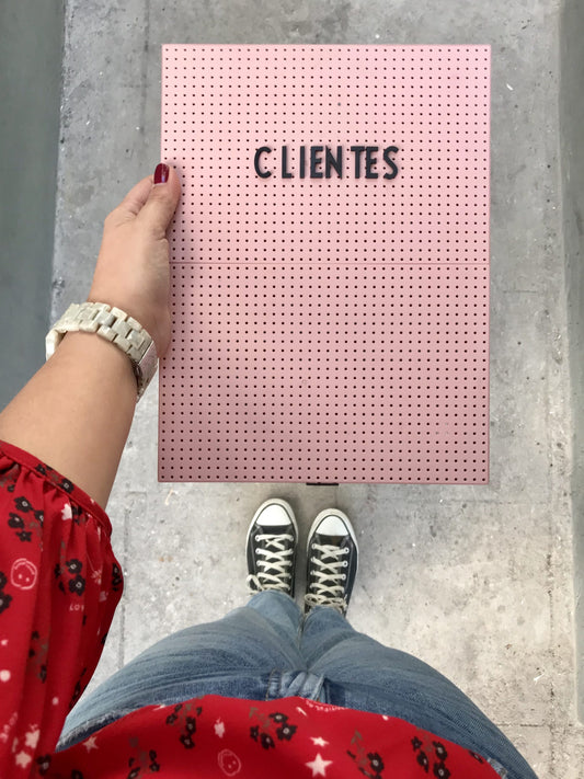AUMENTA TUS VENTAS, PIENSA EN EL CLIENTE