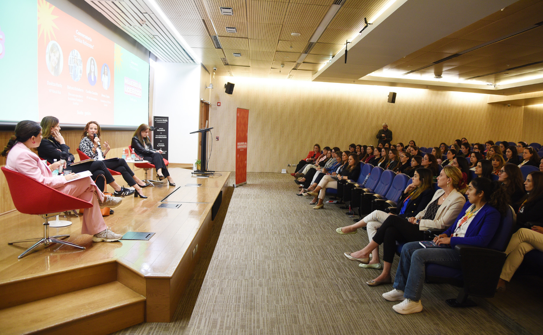 Scotiabank - "Mujeres al Liderazgo"