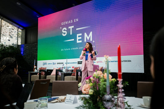 Genias en STEM - En encuentro que reunió a más de 200 mujeres en torno a la Ciencia, Tecnología, Ingeniería y Matemáticas