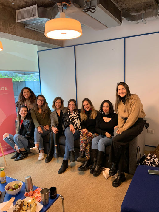 ASÍ FUE EL CIERRE DEL PROGRAMA “MUJERES PARA EL MAÑANA” DE GENIAS Y WEWORK